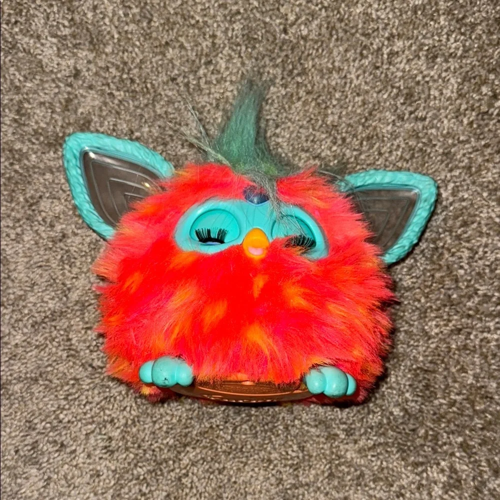 2023 Furby Coral Interactive Light Up Plush Toy Hasbro